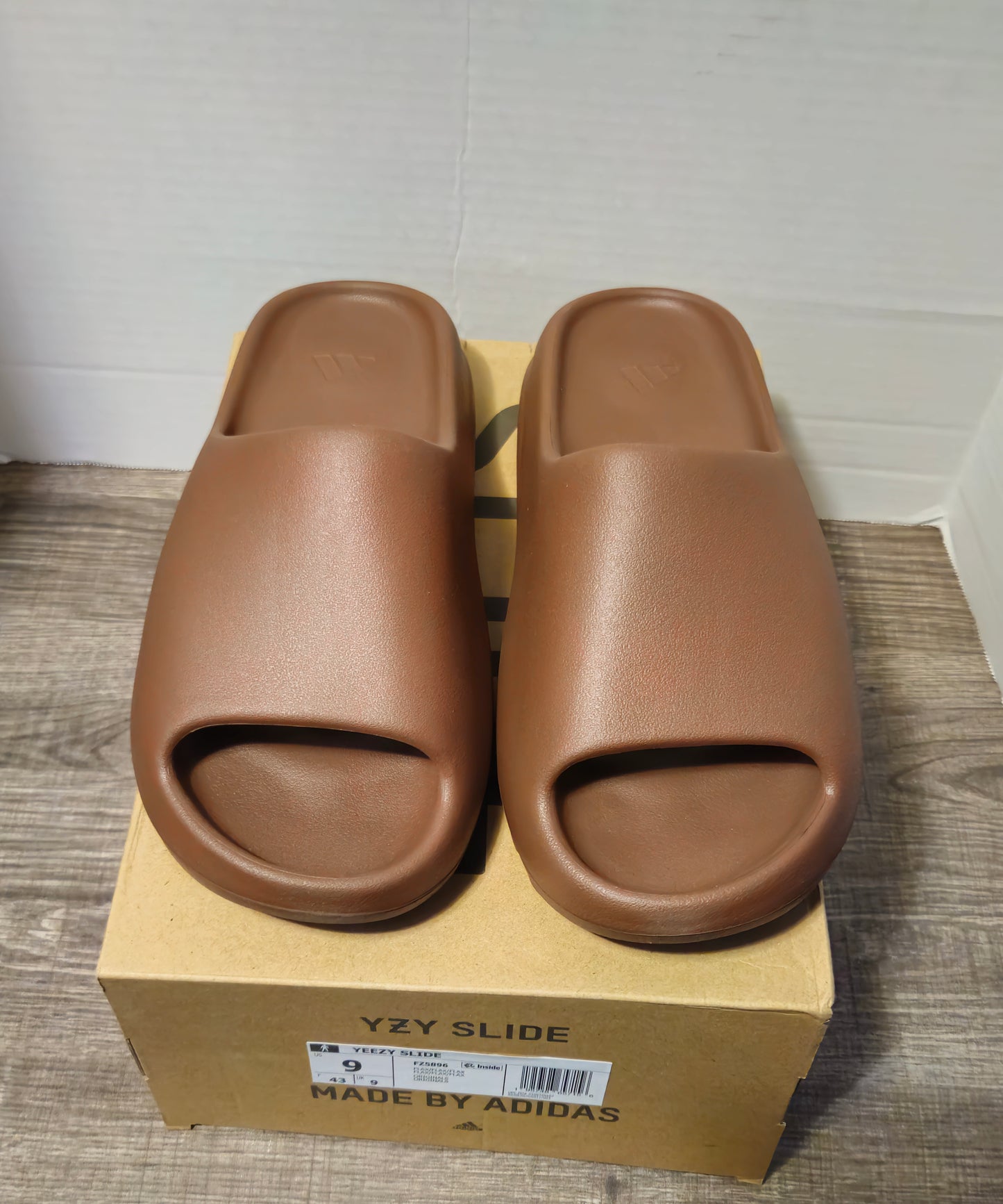 Yeezy Slide 'Flax'