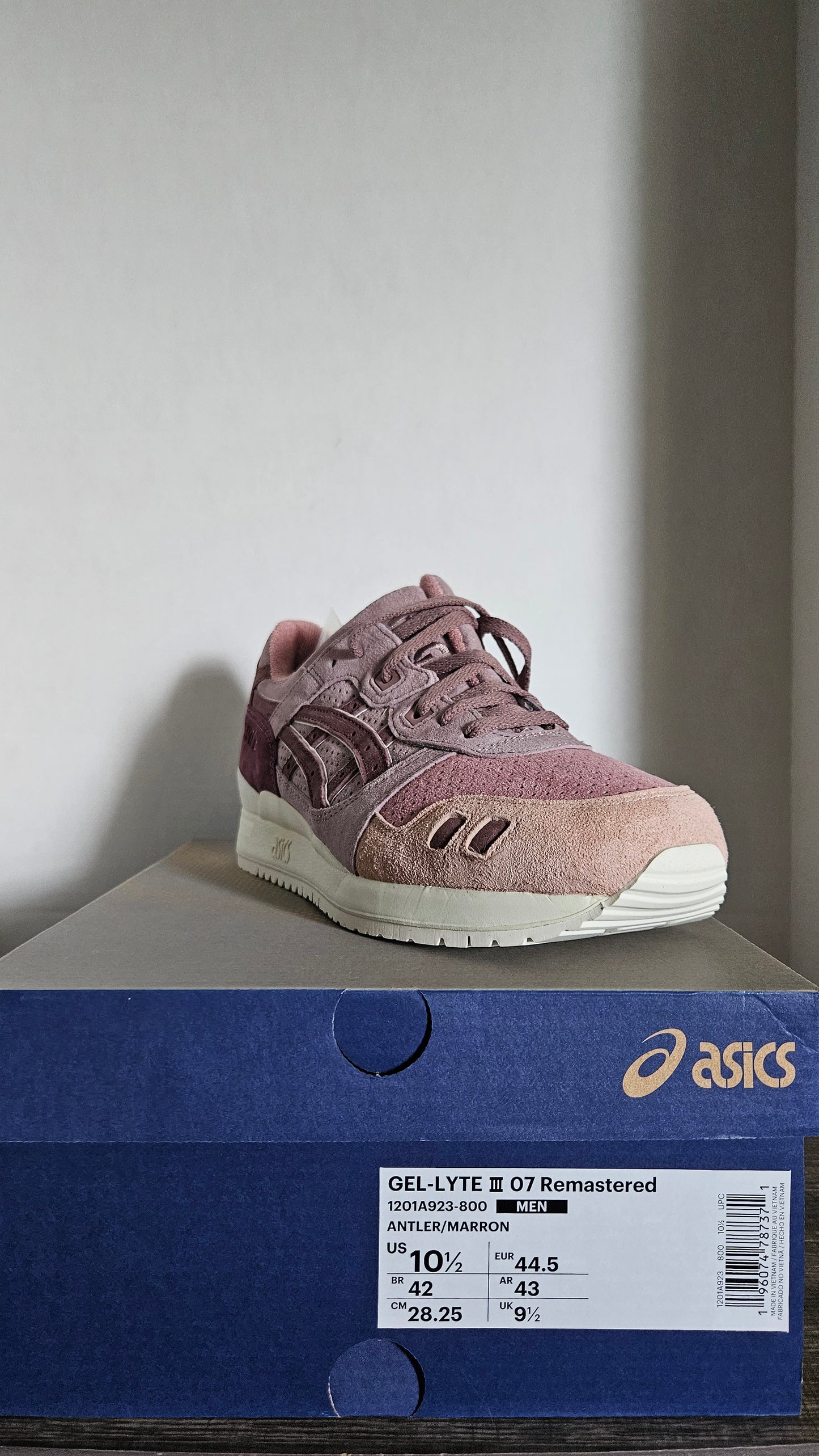 Kith Ronnie Feig x Asics Gel-Lyte III Remastered 07 'Blush'