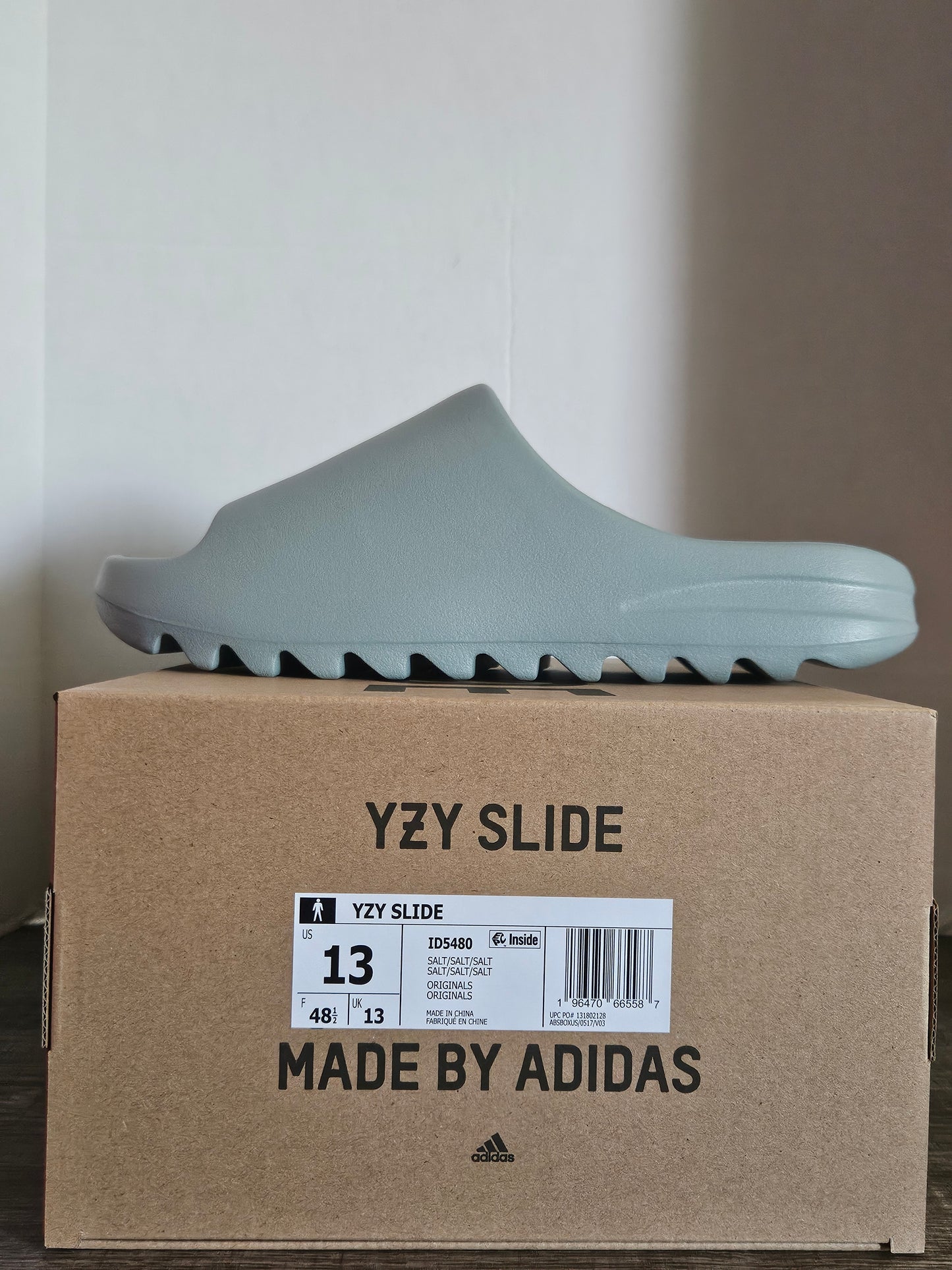 Yeezy Slide 'Salt'