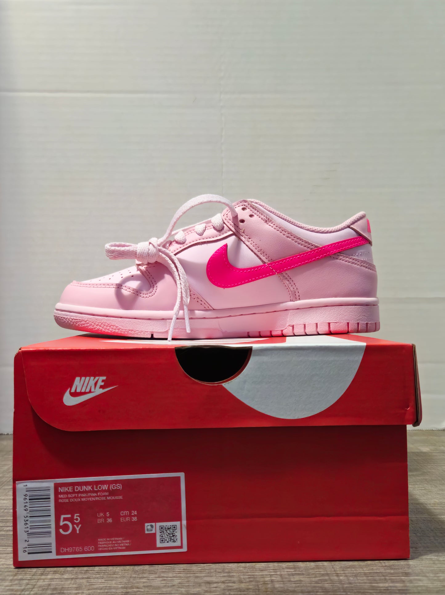 Nike Dunk Low Triple Pink (GS)